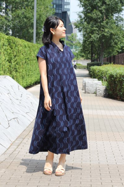 画像2: フリルワンピース(波間の月) (2)