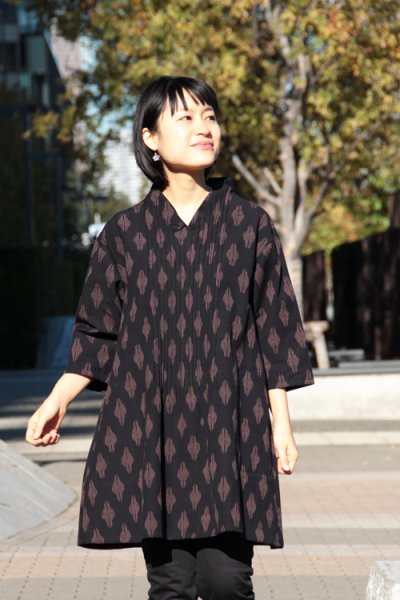 画像3: フリルブラウス七分袖(ダイヤ茶) (3)