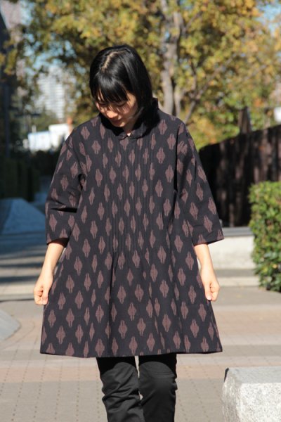 画像4: フリルブラウス七分袖(ダイヤ茶) (4)