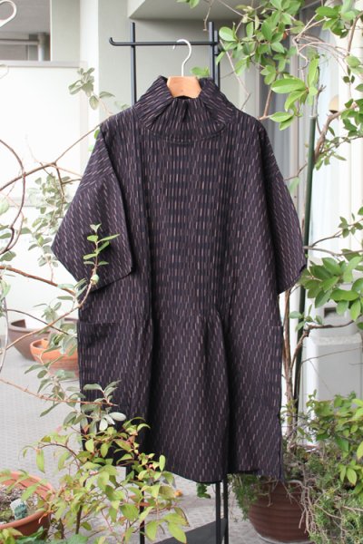 画像3: ピンタックブラウス（ななめ矢羽根茶） (3)