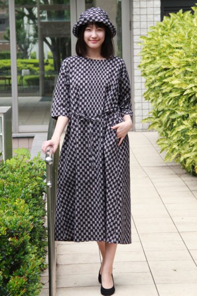 画像4: クラシカルワンピース（市松白茶） (4)