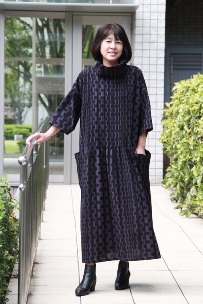 画像1: ピンタックワンピースブロック崩しグレー (1)