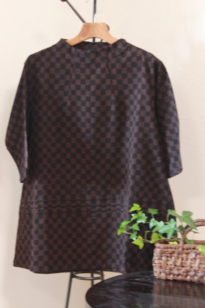 画像3: 横3本タックブラウス(市松黒茶) (3)