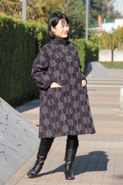 画像2: リバーシブルコート（レンガ道黒） (2)