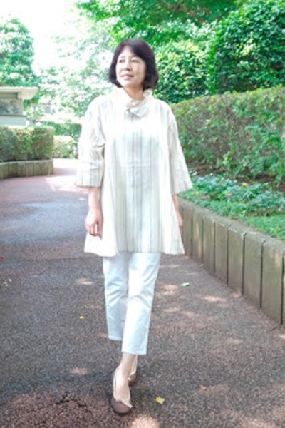 画像1: 一枚衿ブラウス・変わり縞アイボリー(心衣） (1)