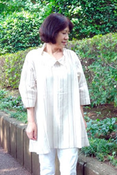 画像2: 一枚衿ブラウス・変わり縞アイボリー(心衣） (2)