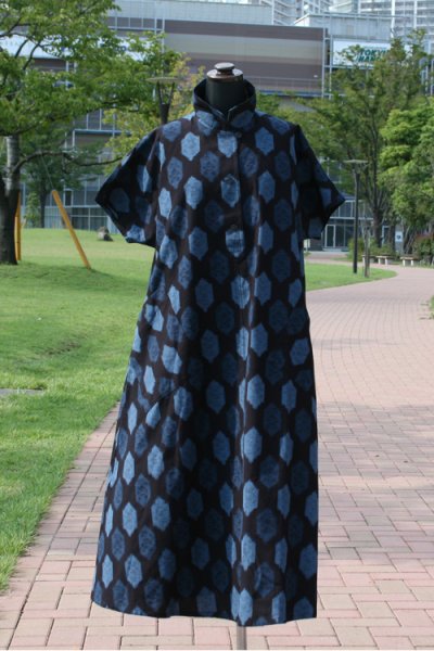 画像4: ビッグワンピースフレンチ（亀甲青） (4)