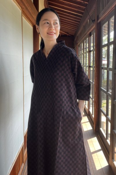 画像4: フリルワンピース(市松黒茶) (4)