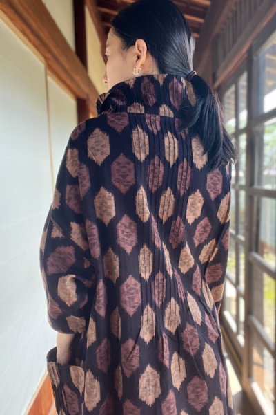 画像3: ピンタックブラウス(亀甲茶) (3)