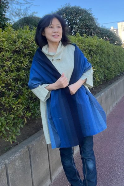 画像2: 耳納の風グラデーションストールブルーA (2)