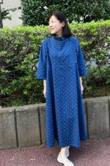 久留米絣　工房　藍木野　濃紺ワンピース 工房藍木野 久留米絣のブラックワンピース | ライトアップ