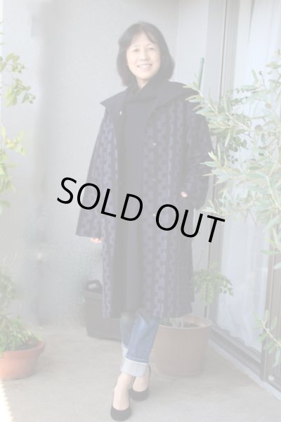 画像1: リバーシブルコートフード付き・ブロック崩しグレー (1)