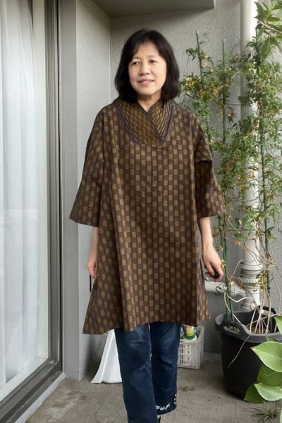 画像3: 衿タックブラウス(変わり市松黄縦グレー入り) (3)