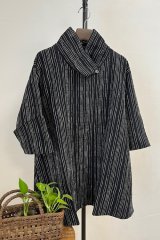 ひでこ　未使用 久留米絣工房 藍木野 ななめ縞 ピンタックブラウス 藍木野の衣たち | 久留米絣のある暮らし