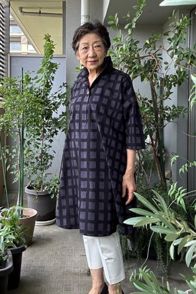 画像2: ビッグブラウス　七分袖（ブロック灰） (2)