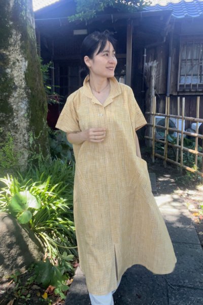 画像1: ビックワンピースフレンチ袖（白樺黄大チェック） (1)