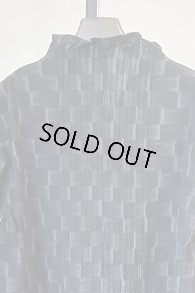 画像4: フリルブラウス七分袖（竹とばし灰） (4)