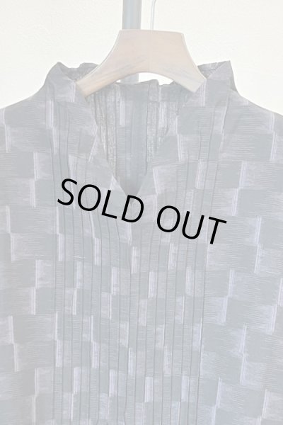 画像3: フリルブラウス七分袖（竹とばし灰） (3)