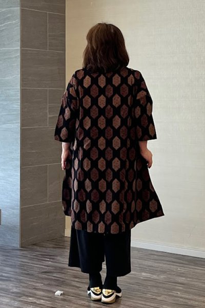 画像3: ビッグブラウス 七分袖 (亀甲茶) (3)