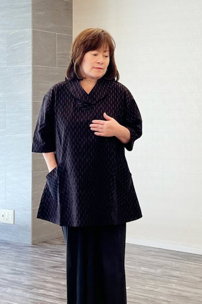 画像1: クロスカラーブラウス(矢羽茶) (1)