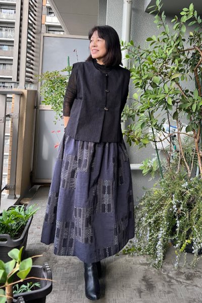 画像1: パッチワークスカート(レンガ道灰×無地灰) (1)