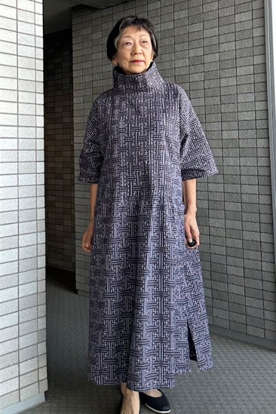 画像2: ピンタックワンピース（さや型グレー） (2)