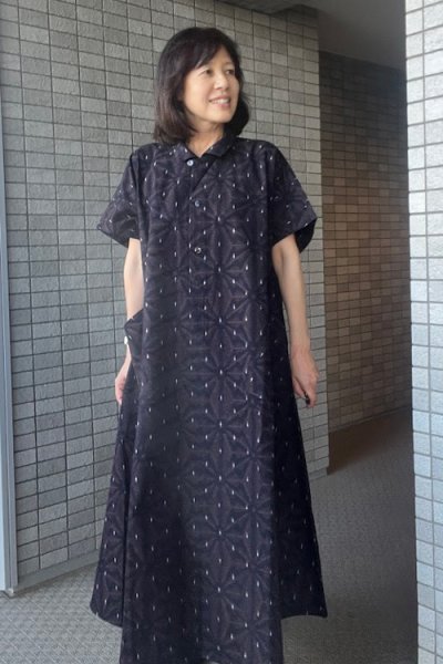 画像1: ビックワンピースフレンチ袖（麻の葉茶） (1)