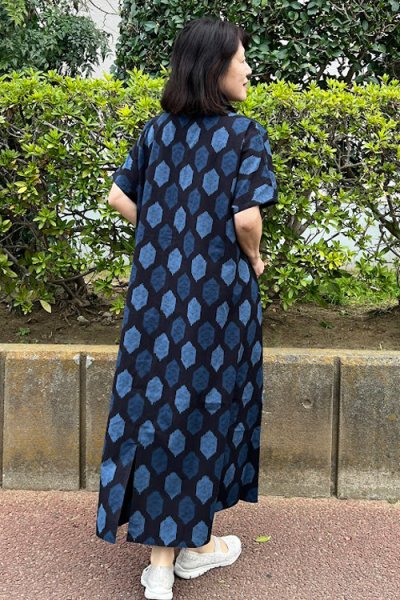 画像3: ビッグワンピースフレンチ（亀甲青） (3)