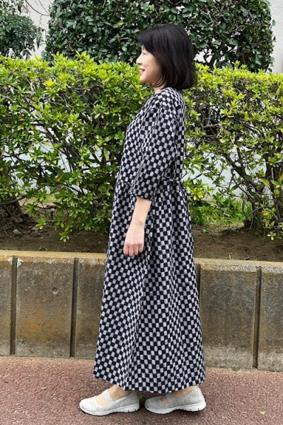 画像3: クラシカルワンピース（市松白茶） (3)