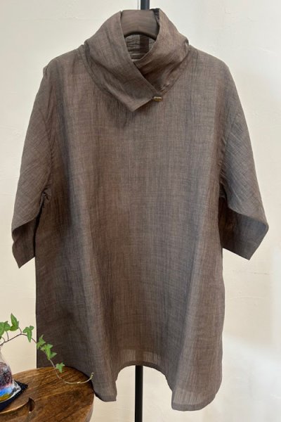 画像1: 一枚衿ブラウス・茶(心衣） (1)