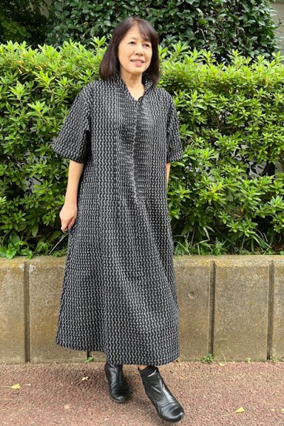 画像1: フリルワンピース（古布柄） (1)